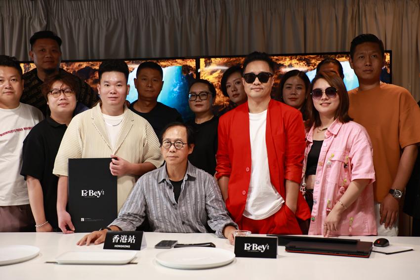 易百设计集团参访国际著名设计师梁景华香港公司。