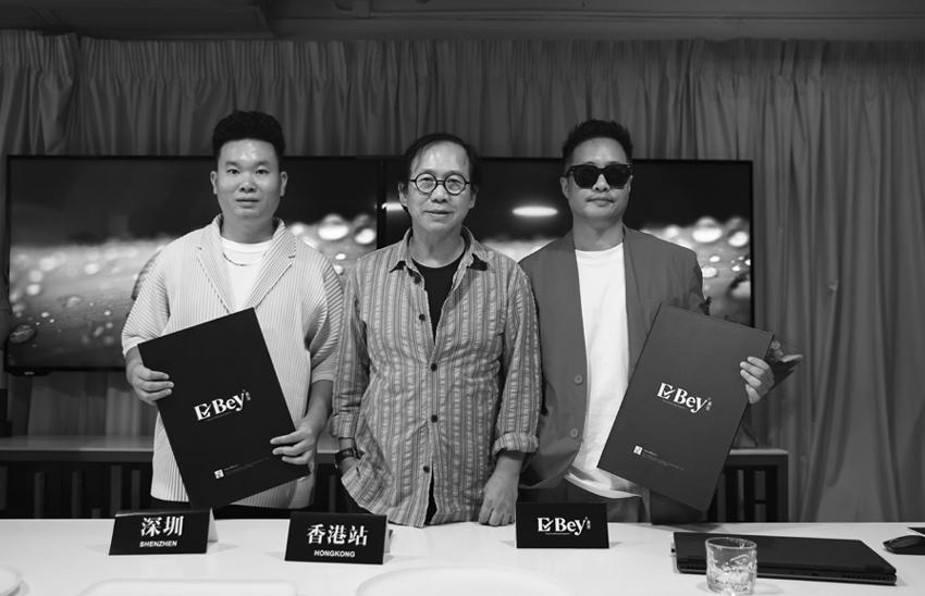 易百品牌授权深圳市，设计师侯挺开设第二家易百公司。