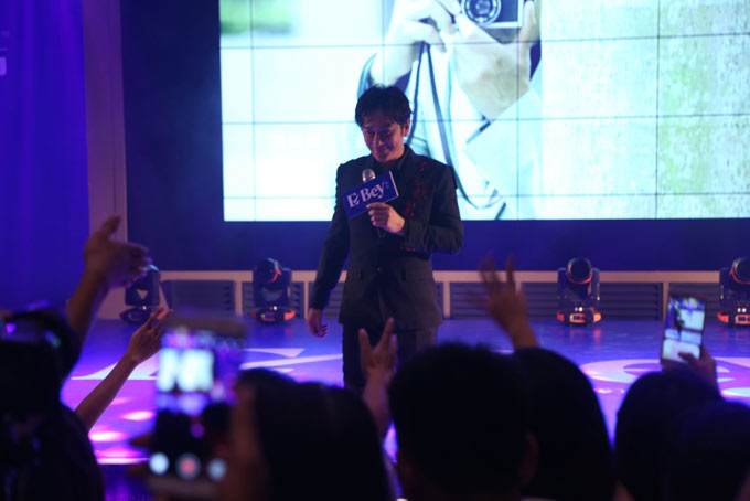 香港明星陈浩民与易百铜仁业主分享快乐装修！